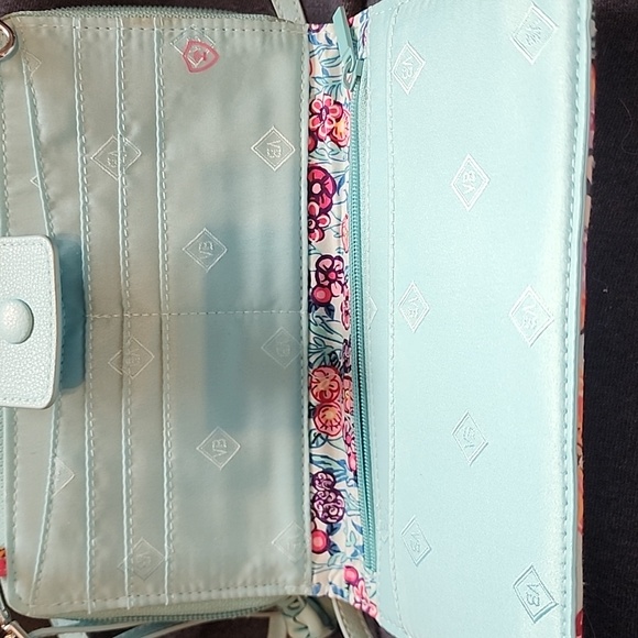 Vera Bradley Mickey Mouse purse - Picture 6 of 15